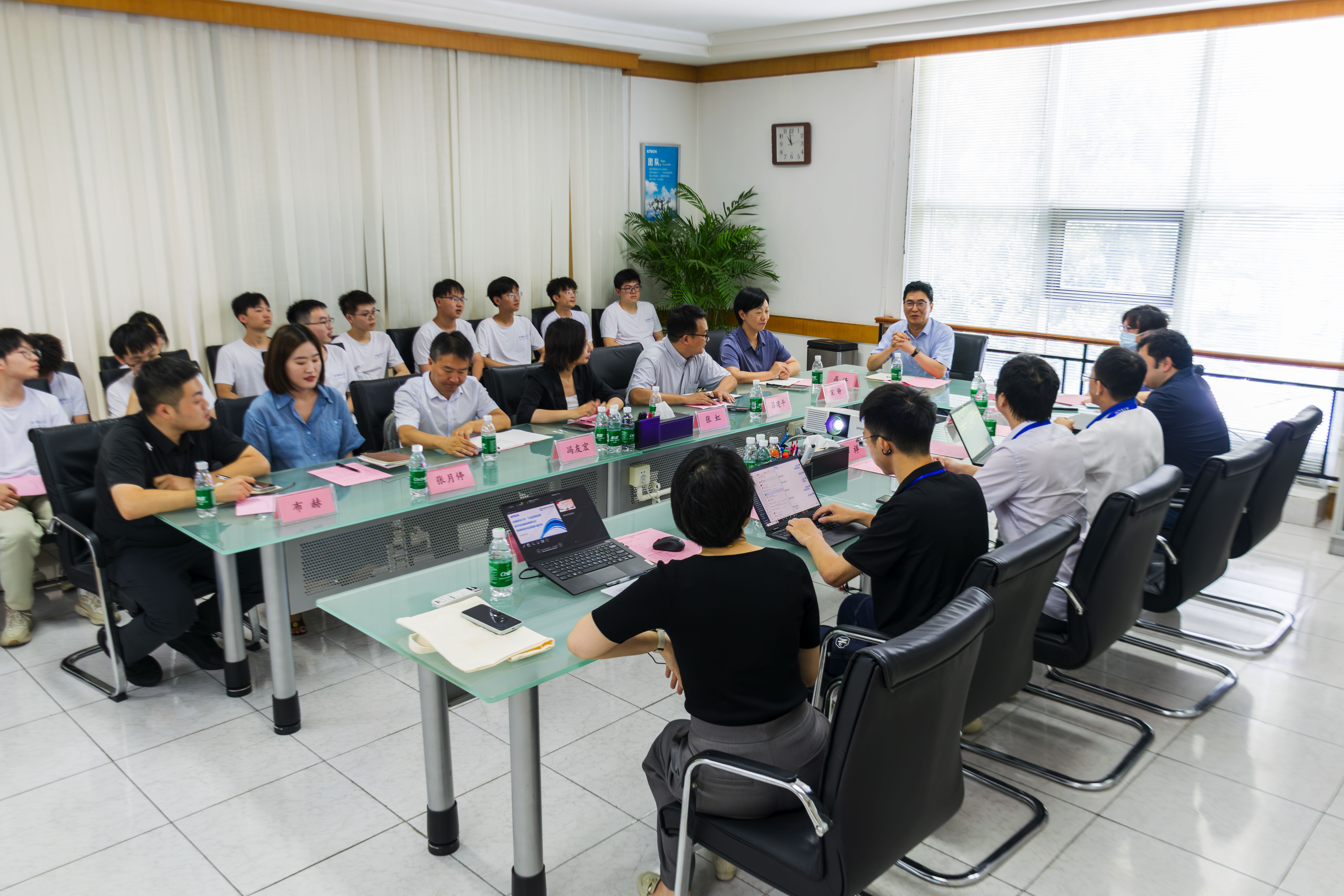 【行走的思政课】副校长高峰深入社会实践一线讲授思政课